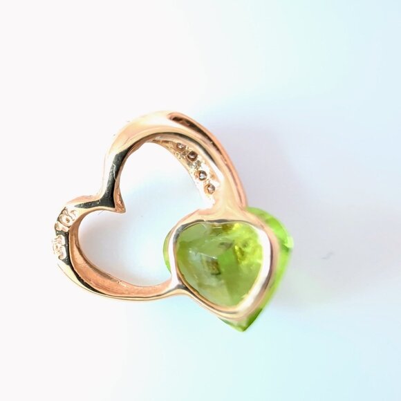 10K Gold Heart Pendant With Green Peridot & Diamond Accents - Picture 3 of 10